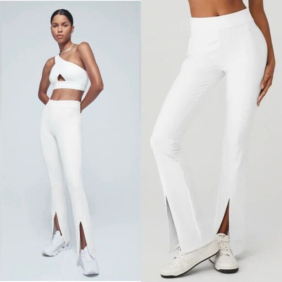 Alo Yoga Airbrush High-Waist Flutter Leggings in White - Picture 1 of 8